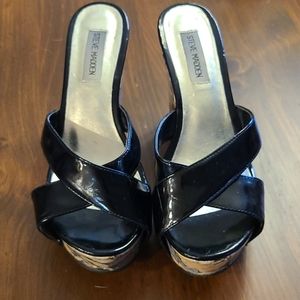 Steve Madden platform slides